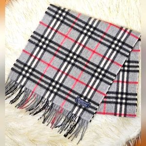 Burberry's Scarf 100% Cashmere